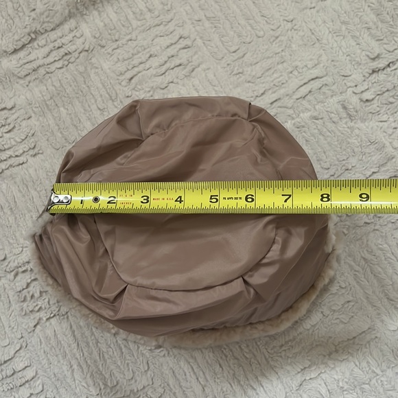 Ugg Australia bucket hat, polyester with real dyed shearling sheepskin trim, O/S - Picture 15 of 16